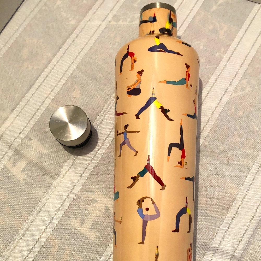 CROFTON WATER CARAFE/WATER BOTTLE INSULATED STEEL MUG YOGA POSES